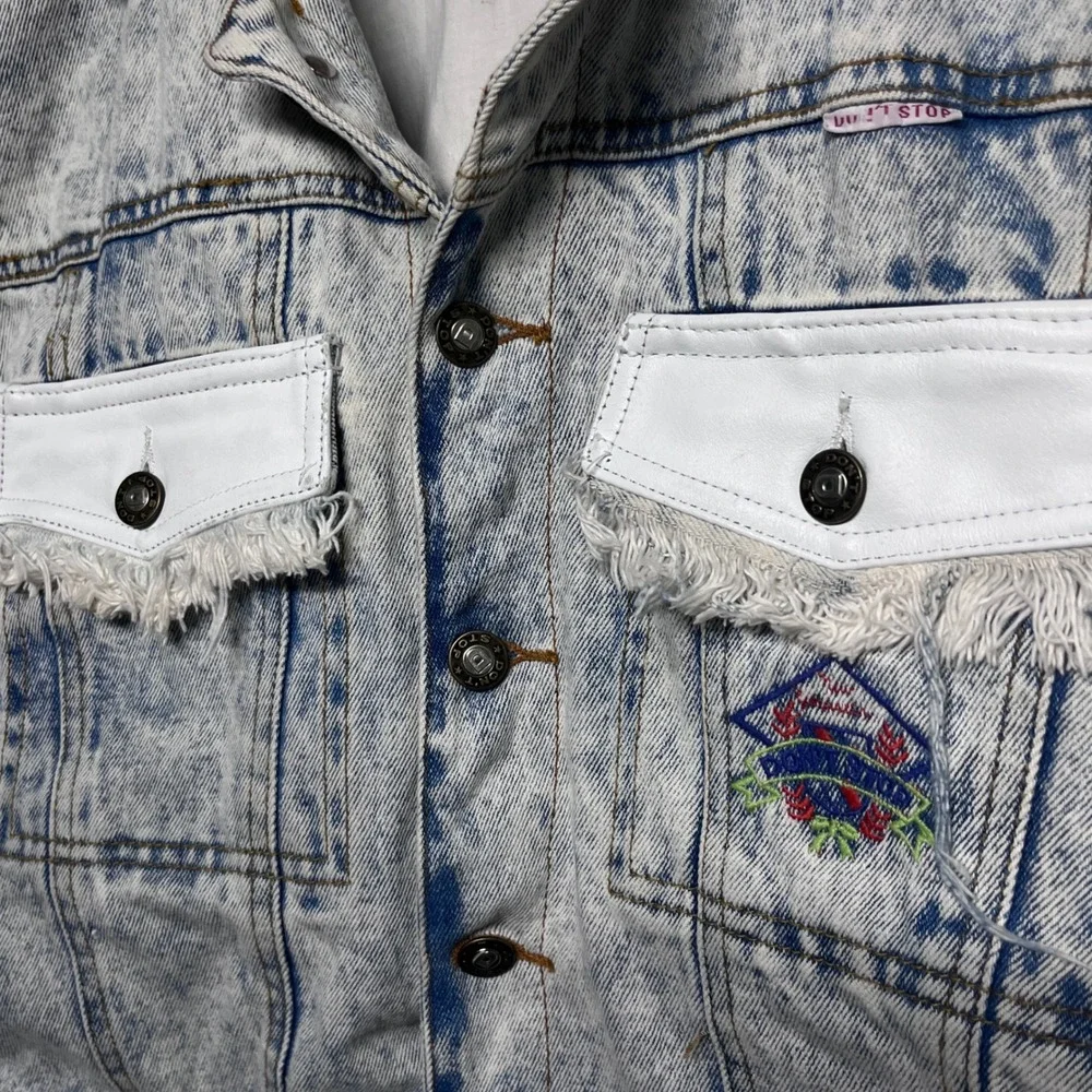 Vintage Dont Stop Size M Acid Wash Denim Jacket White Leather Fringe Embroidered
